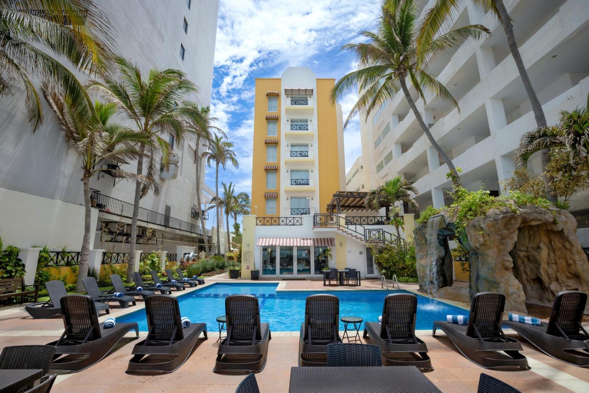 Best Western Hotel Posada Freeman Zona Dorada Mazatlán Exterior foto