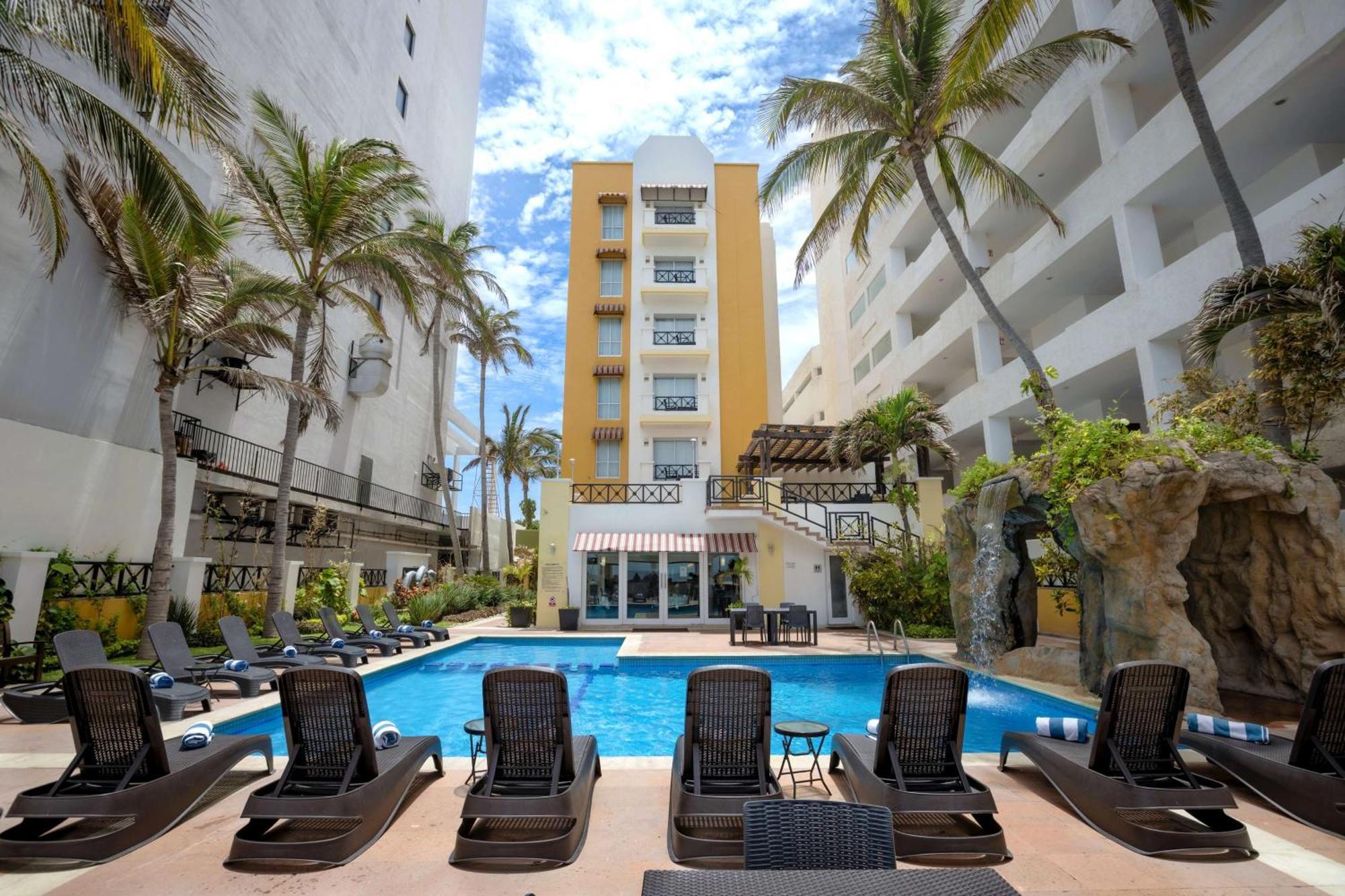 Best Western Hotel Posada Freeman Zona Dorada Mazatlán Exterior foto